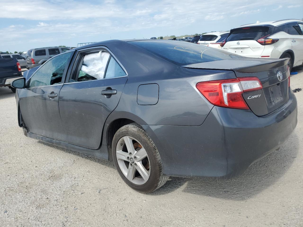 4T1BF1FK3DU210768 2013 Toyota Camry L