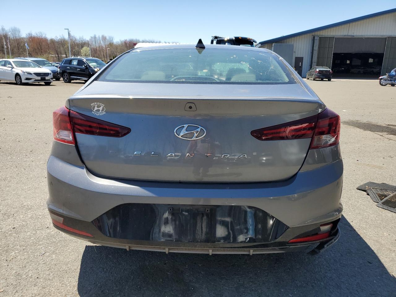 5NPD84LF9KH461608 2019 Hyundai Elantra Sel