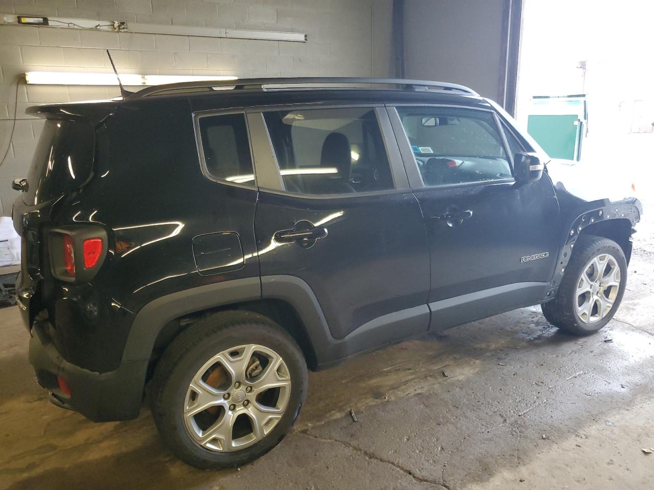 ZACNJDD14NPN76959 2022 Jeep Renegade Limited