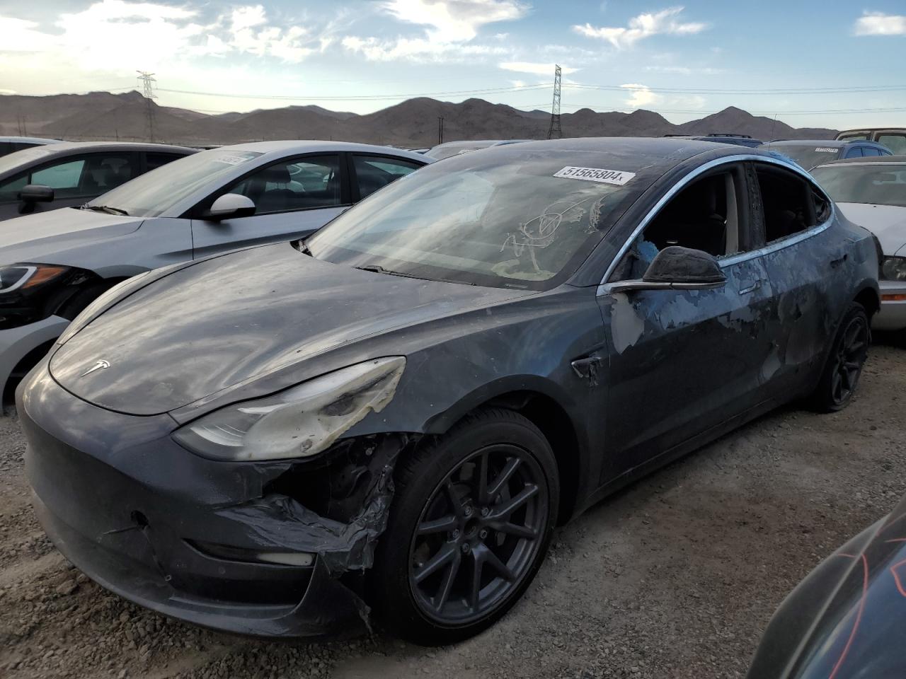 5YJ3E1EAXJF046122 2018 Tesla Model 3