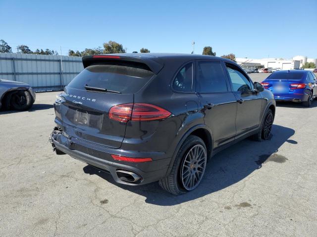 VIN WP1AA2A25HKA90158 2017 Porsche Cayenne no.3