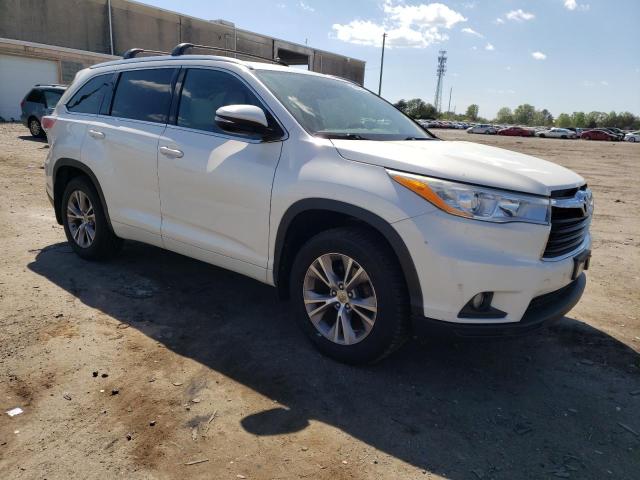 VIN 5TDJKRFHXES030112 2014 Toyota Highlander, Xle no.4