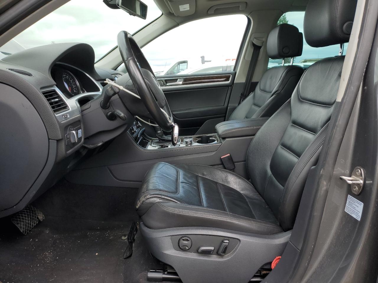 WVGEP9BP1DD012202 2013 Volkswagen Touareg V6 Tdi