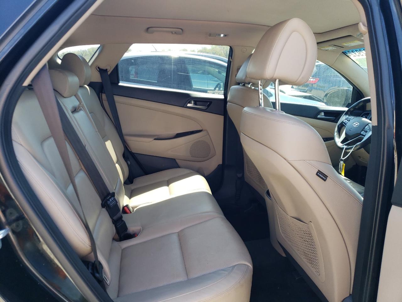 KM8J3CA29GU030562 2016 Hyundai Tucson Limited