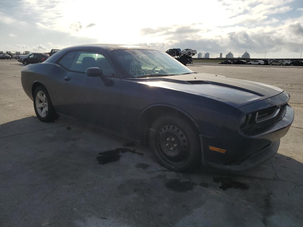 2C3CDYAG3EH258385 2014 Dodge Challenger Sxt