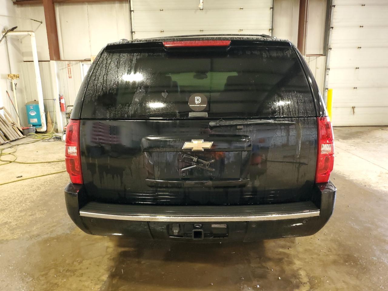 1GNFK363X9J111922 2009 Chevrolet Suburban K1500 Ltz