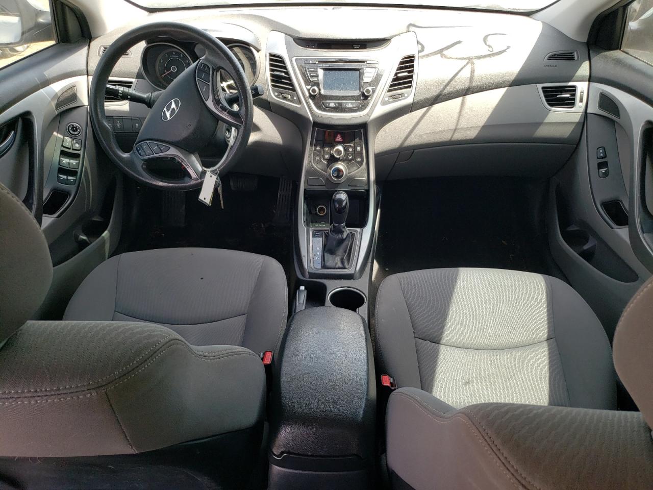 KMHDH4AE2FU415071 2015 Hyundai Elantra Se