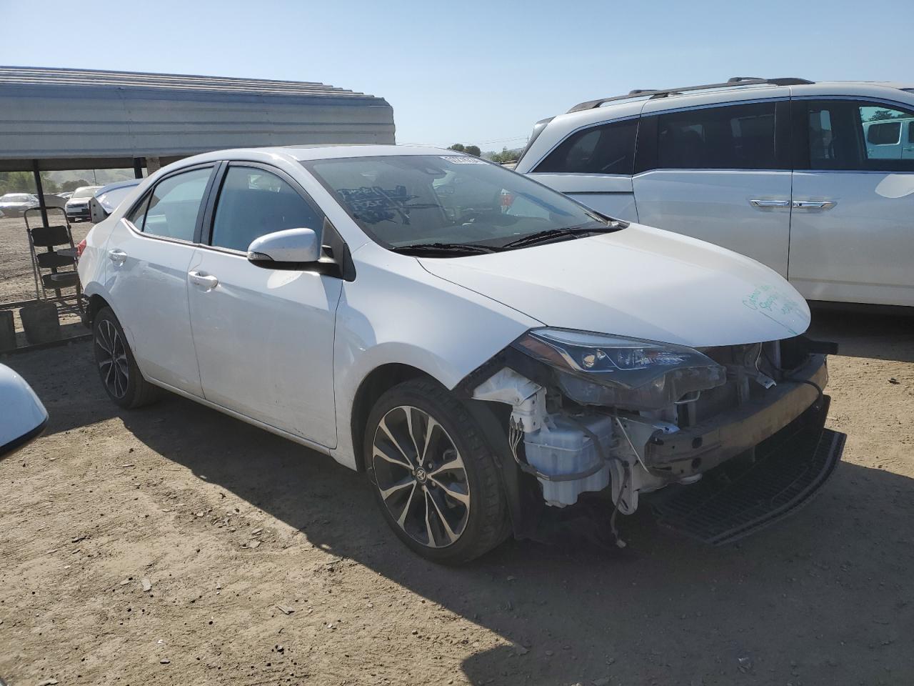 2T1BURHE7JC109175 2018 Toyota Corolla L