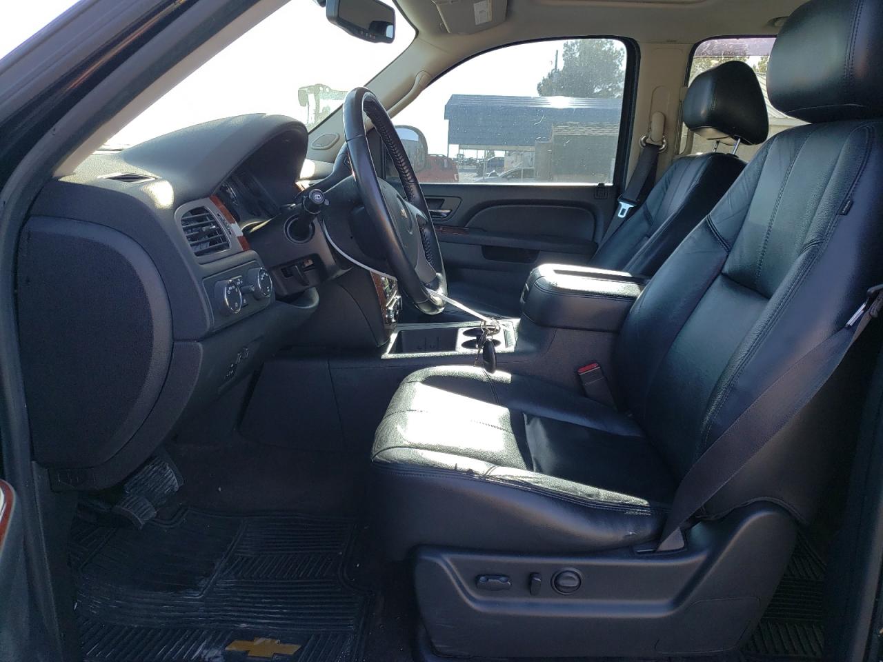 2013 Chevrolet Suburban K1500 Lt vin: 1GNSKJE73DR138641