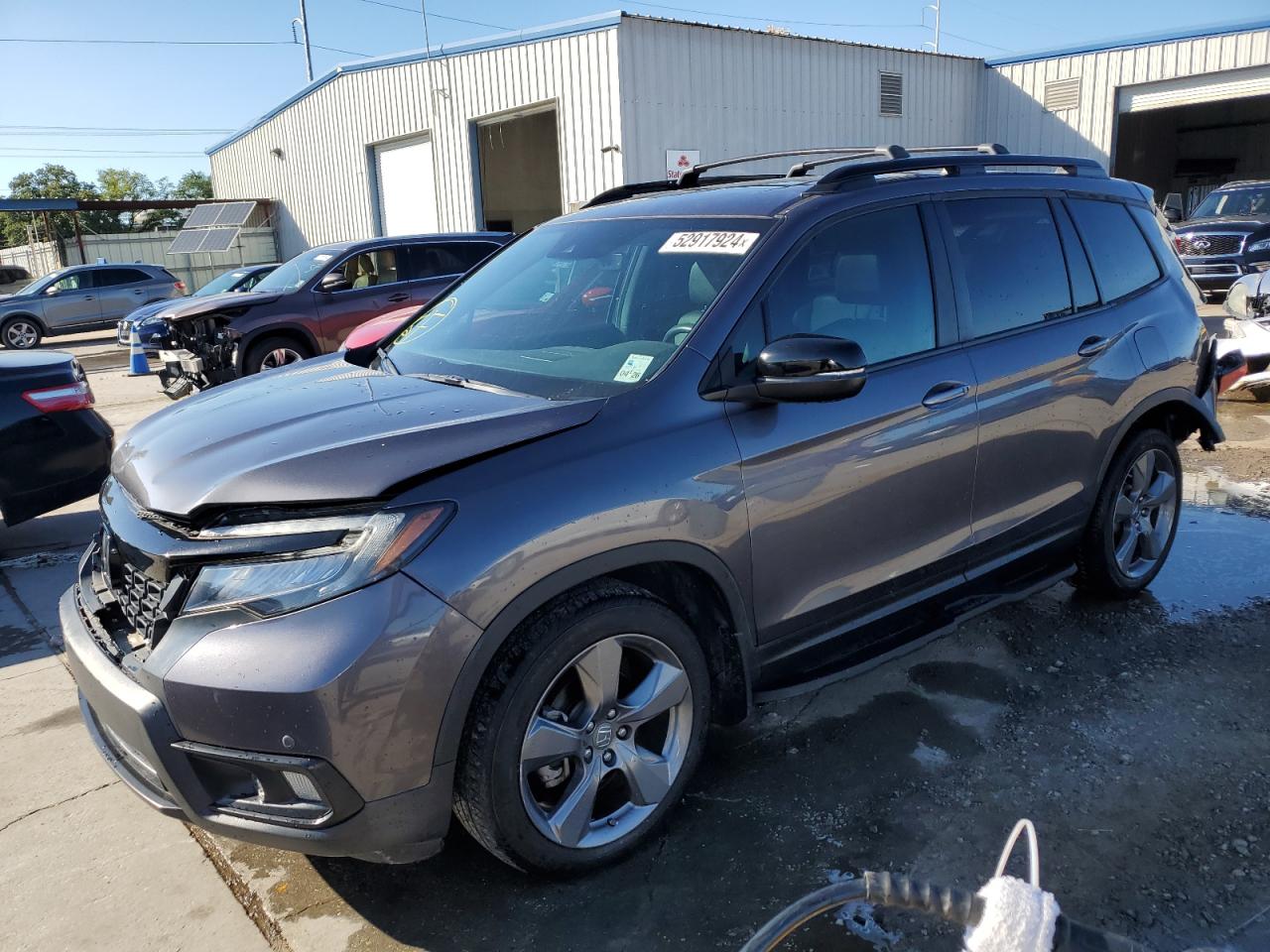 2019 Honda Passport Touring vin: 5FNYF7H9XKB011749