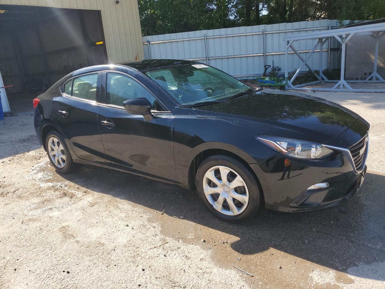 2016 Mazda 3 Sport vin: 3MZBM1T70GM327997