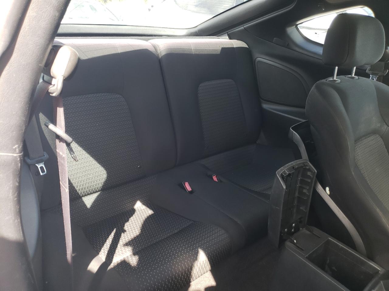 KMHHM66D18U289975 2008 Hyundai Tiburon Gs