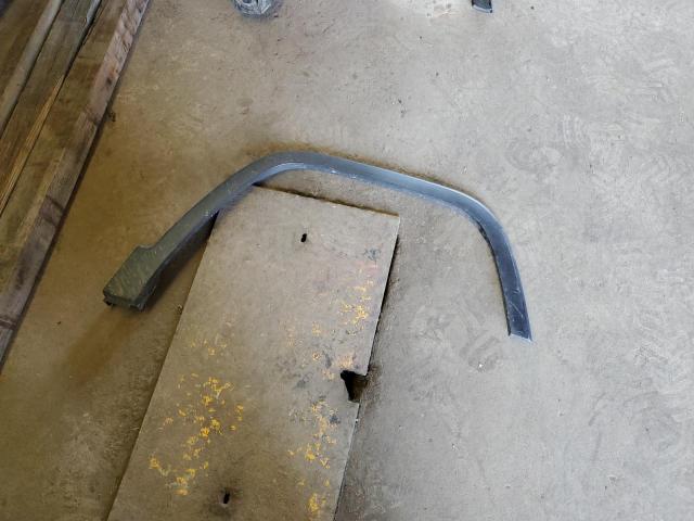 2018 Chevrolet Equinox Ls VIN: 3GNAXHEV5JL104997 Lot: 52015654