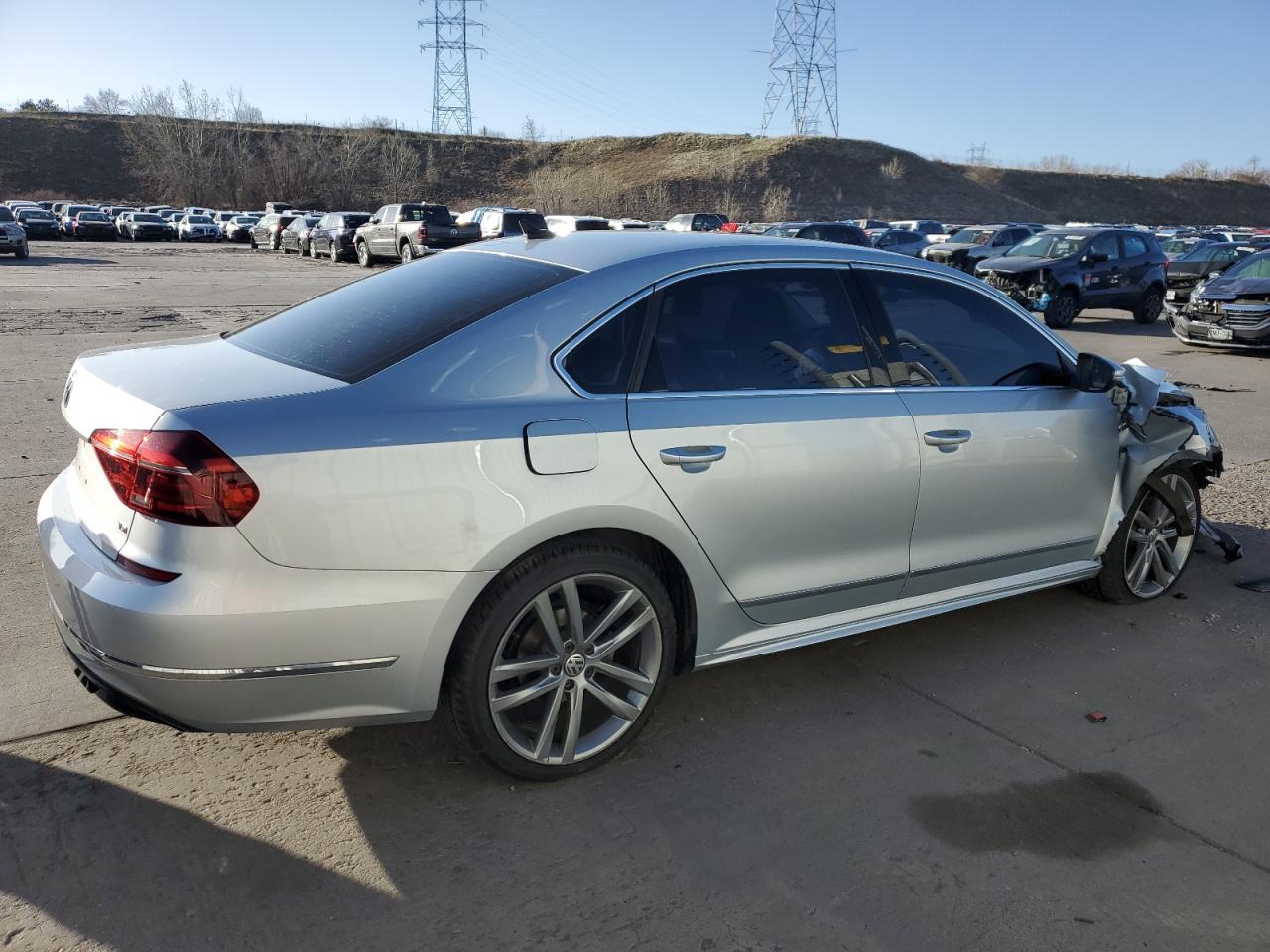 1VWDT7A39HC008583 2017 Volkswagen Passat R-Line