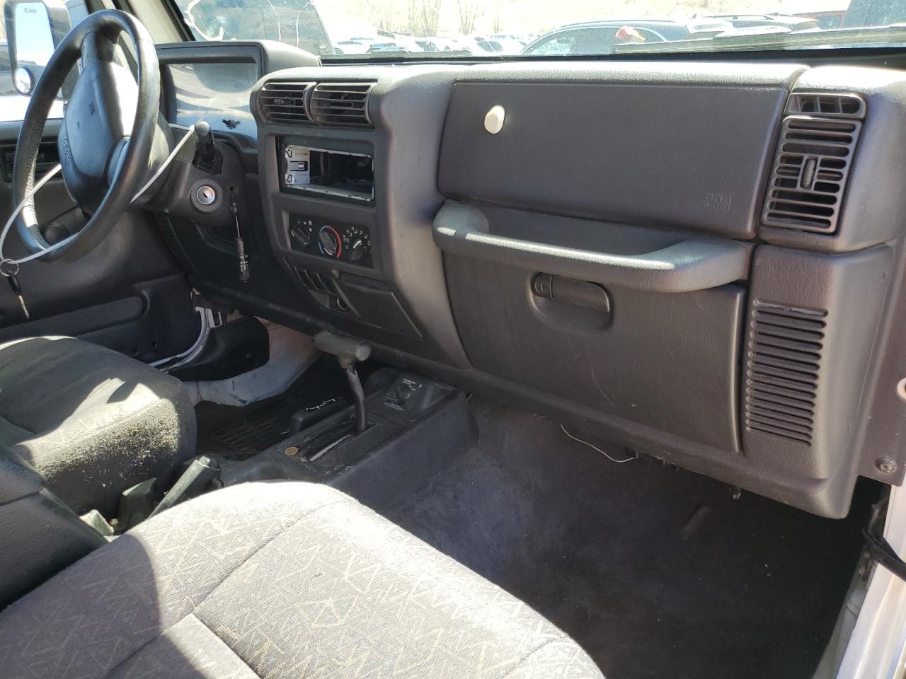 1J4FA49S22P748787 2002 Jeep Wrangler / Tj Sport