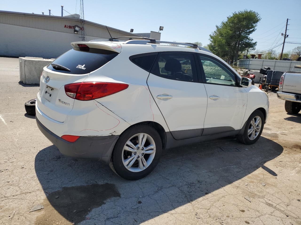 km8ju3ac6du575619 KM8JU3AC6DU575619 2013 Hyundai Tucson Gls