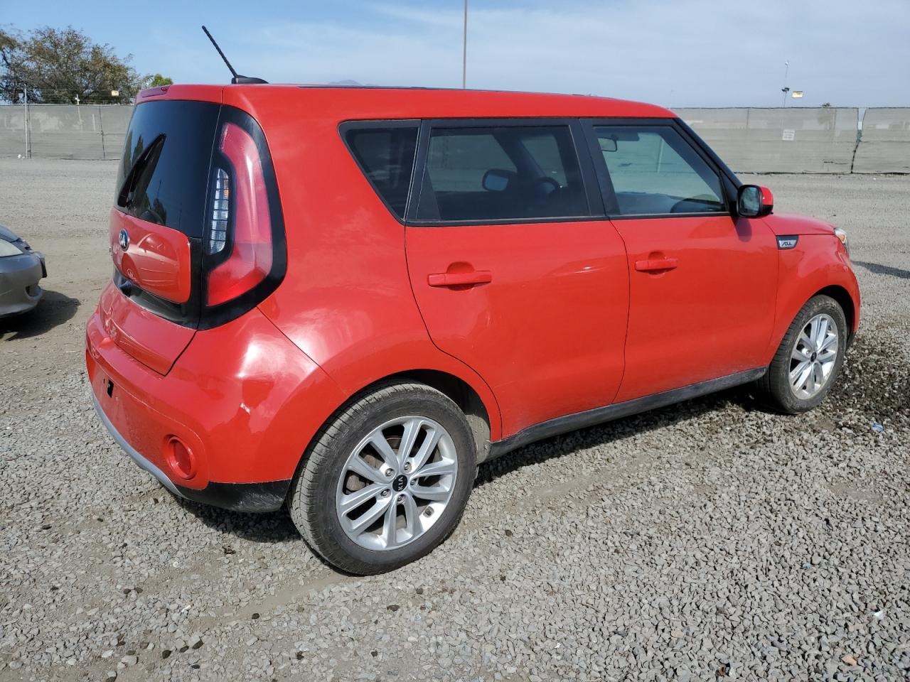 2018 Kia Soul + vin: KNDJP3A54J7607099