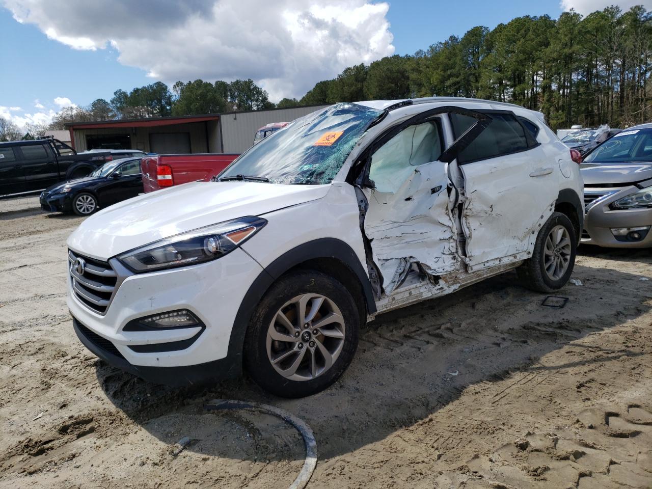 KM8J3CA48HU428042 2017 Hyundai Tucson Limited