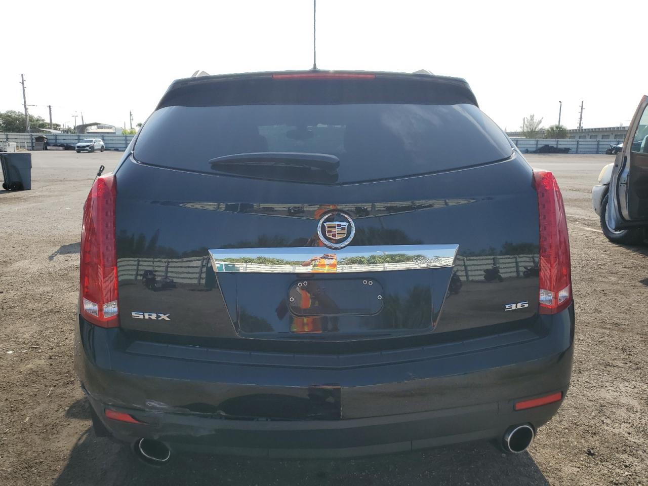 3GYFNAE37GS583765 2016 Cadillac Srx