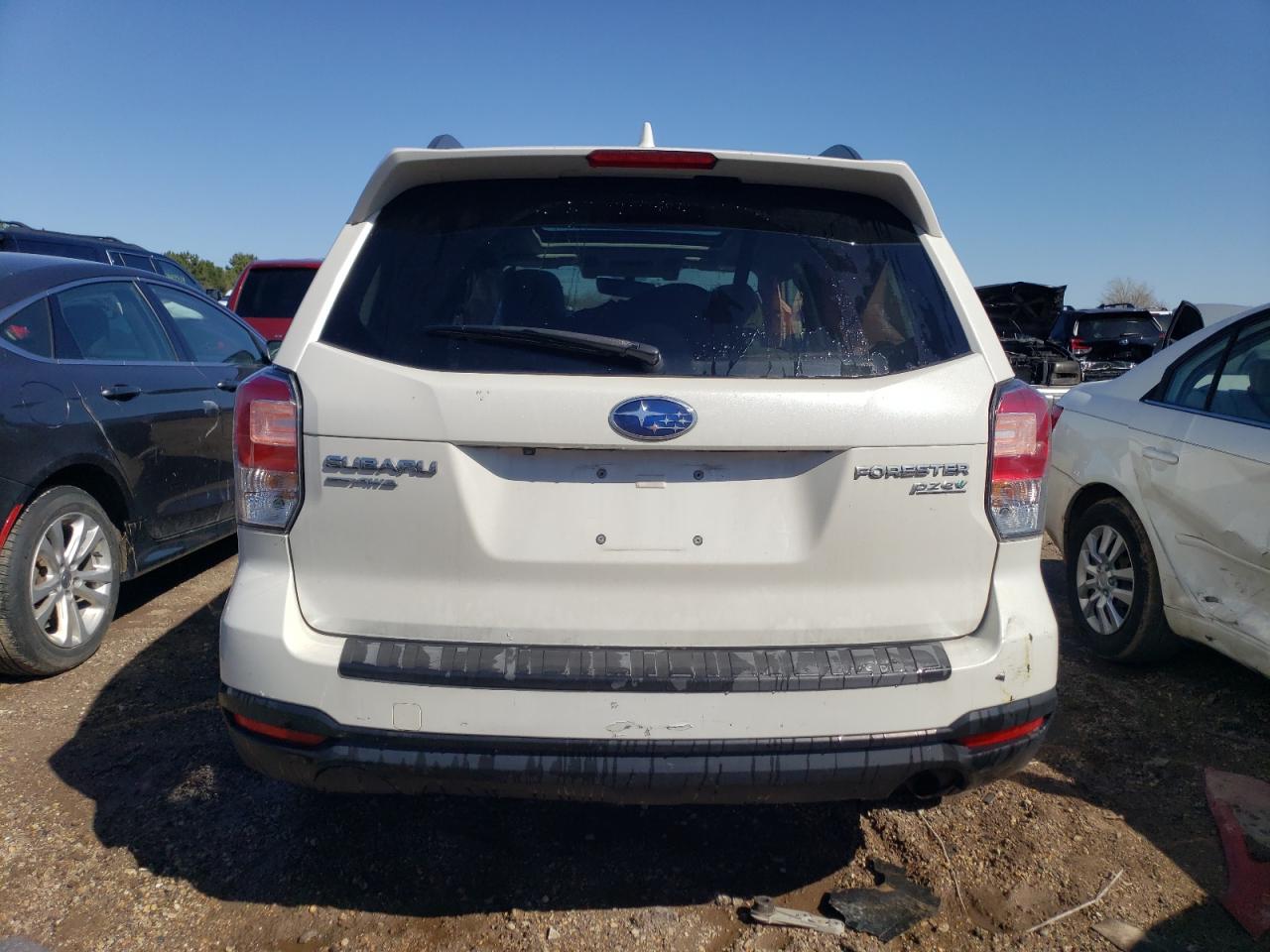 2017 Subaru Forester 2.5I Premium vin: JF2SJAGC1HH480382