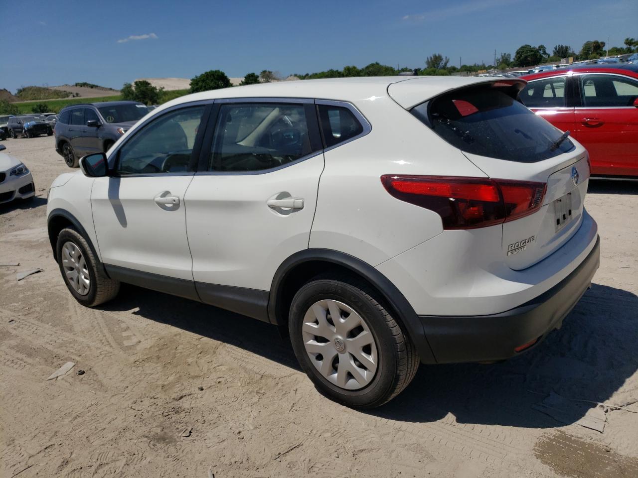 JN1BJ1CP6KW213400 2019 Nissan Rogue Sport S