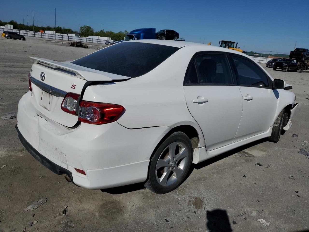 2T1BU4EE6DC995033 2013 Toyota Corolla Base