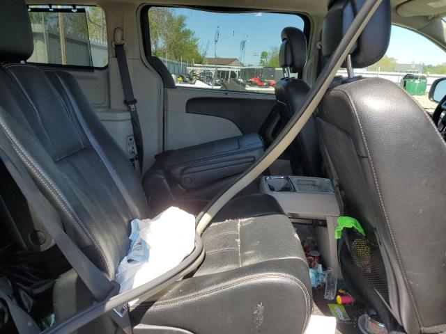 2015 CHRYSLER TOWN & COU - 2C4RC1BG2FR610124