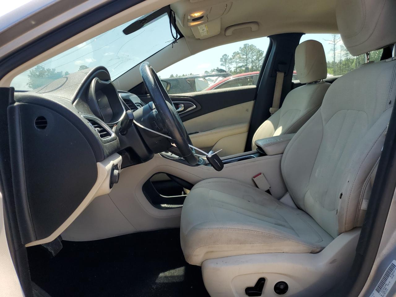 1C3CCCAB1GN164090 2016 Chrysler 200 Limited