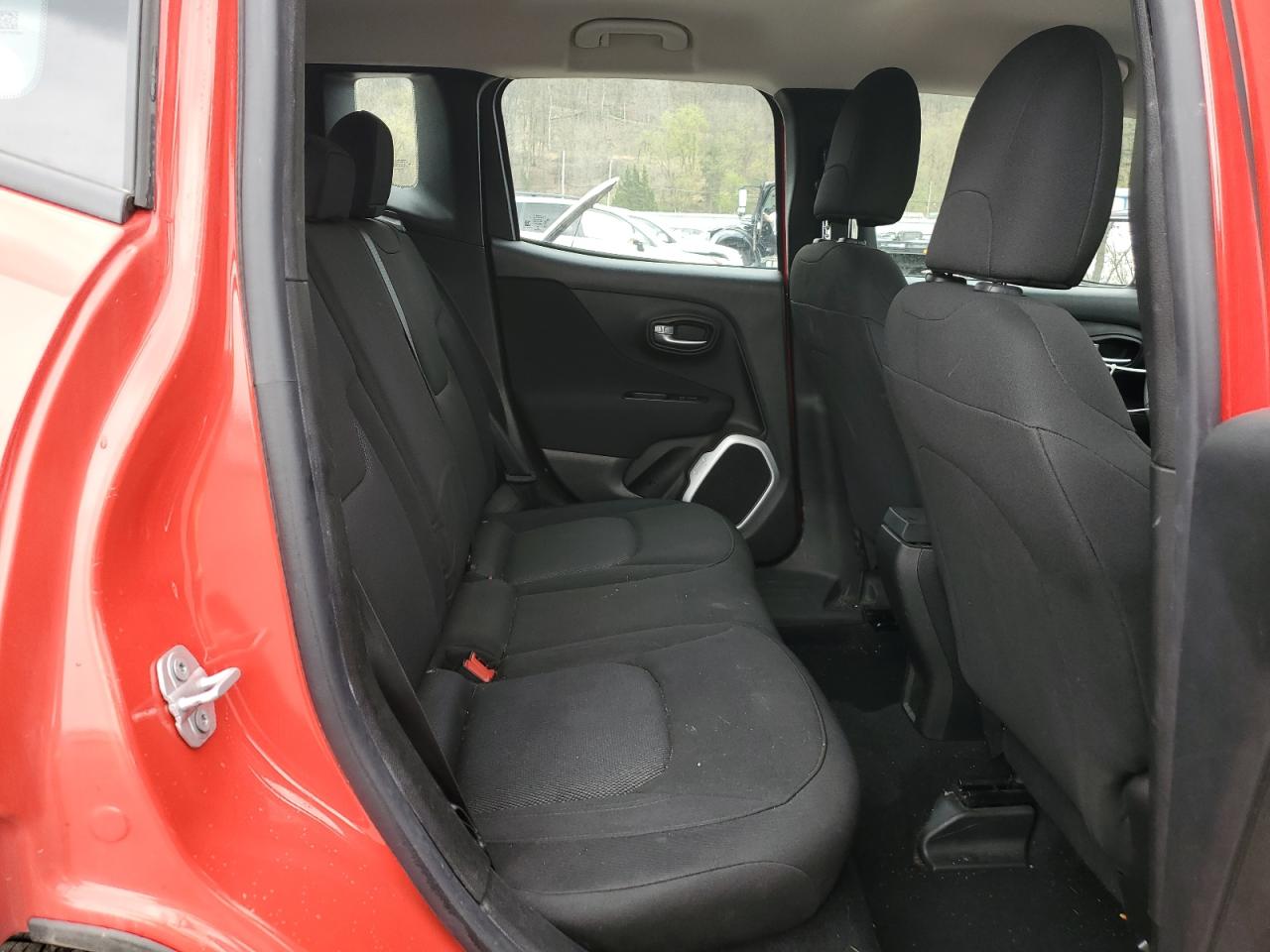 ZACCJBAB1JPJ45076 2018 Jeep Renegade Sport