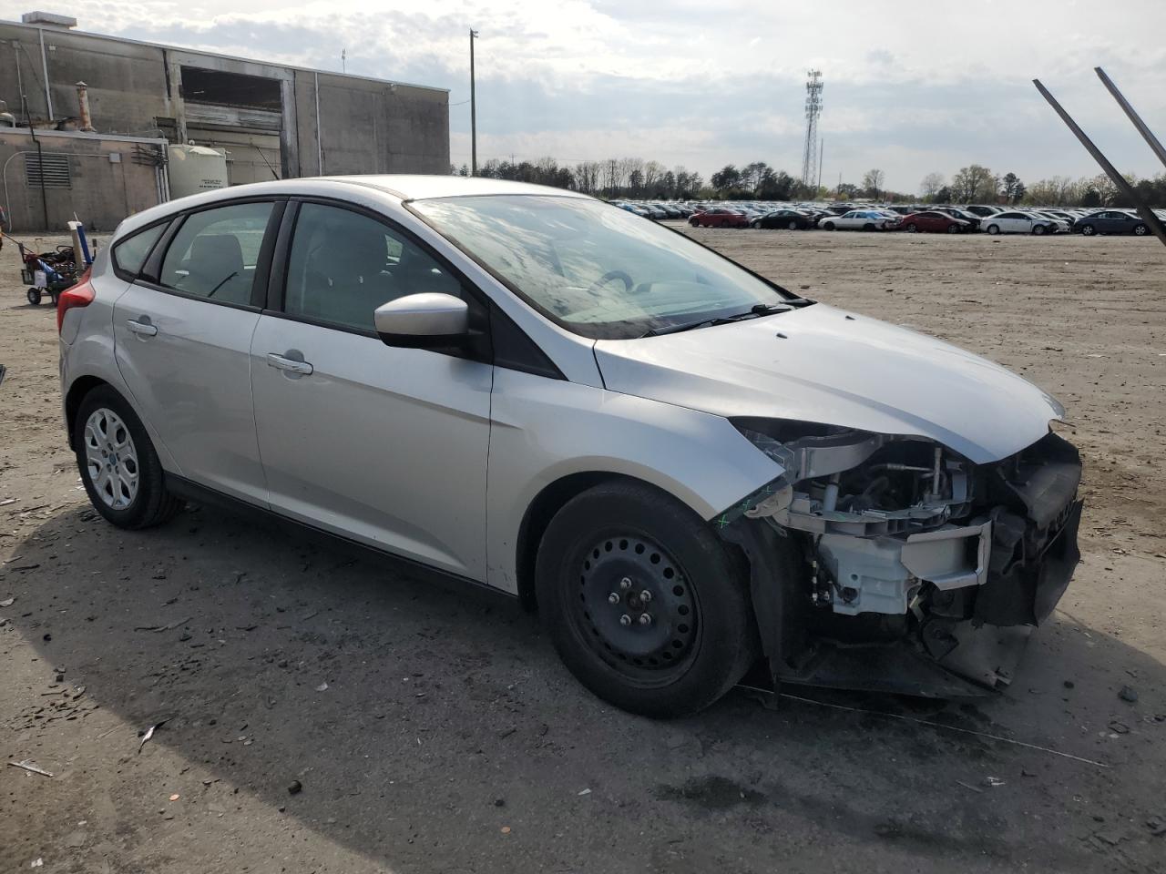 1FAHP3K2XCL457163 2012 Ford Focus Se