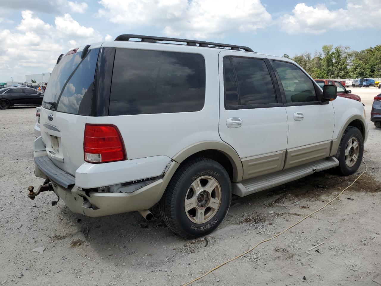 1FMFU18515LB13641 2005 Ford Expedition Eddie Bauer