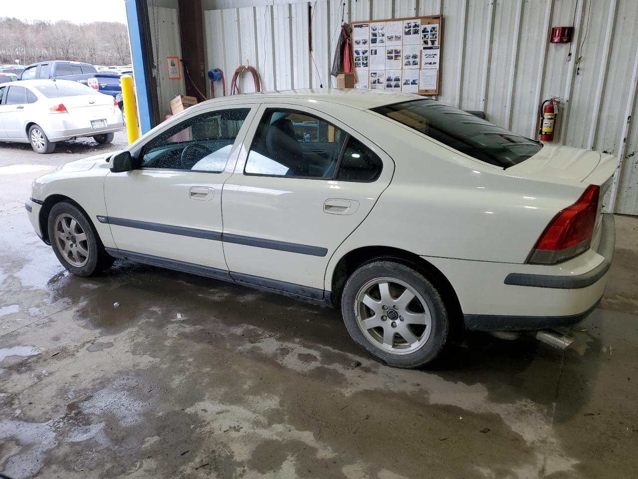 Lot #2758854450 2002 VOLVO S60 2.5T