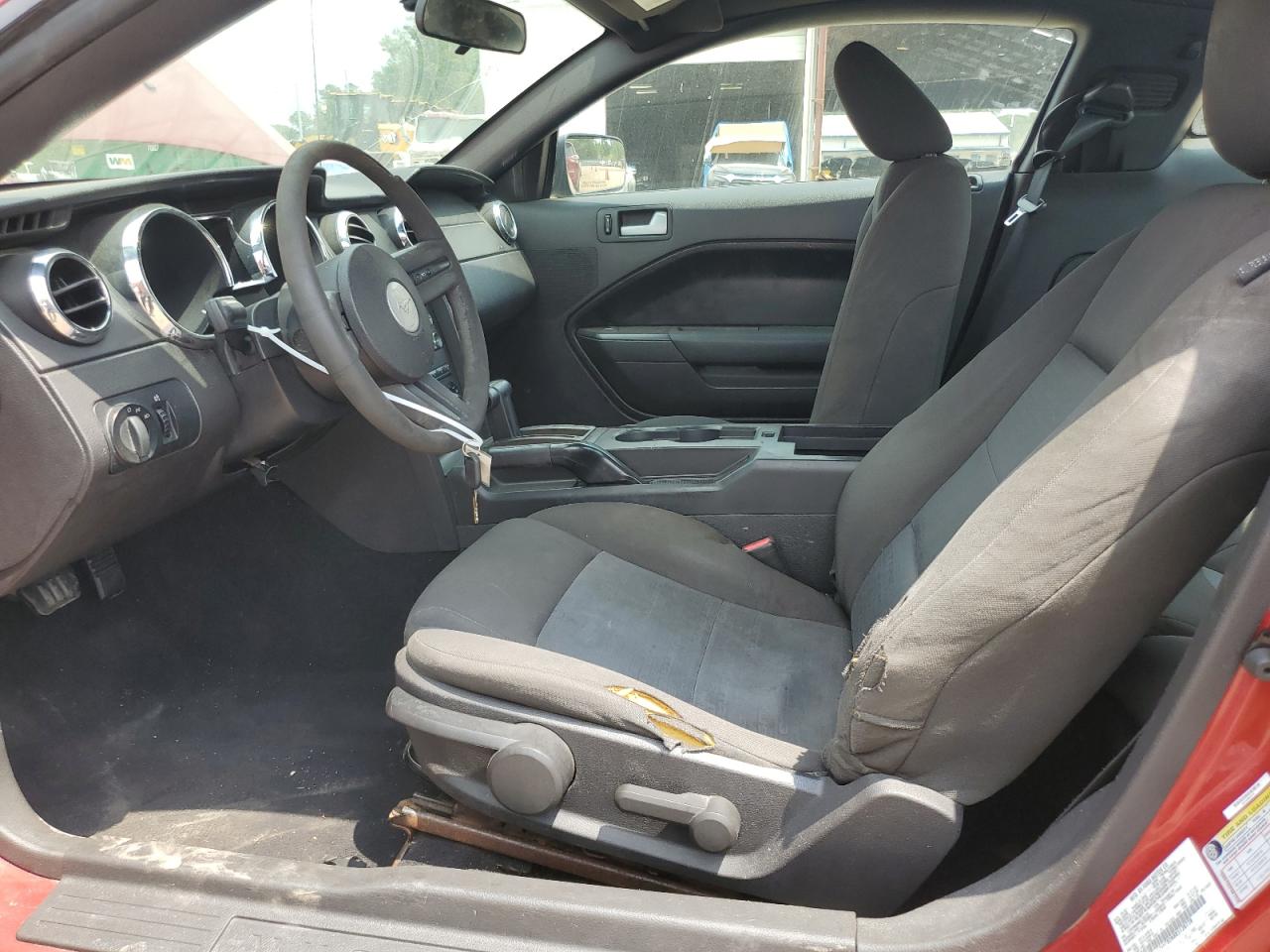 1ZVHT80N885128728 2008 Ford Mustang