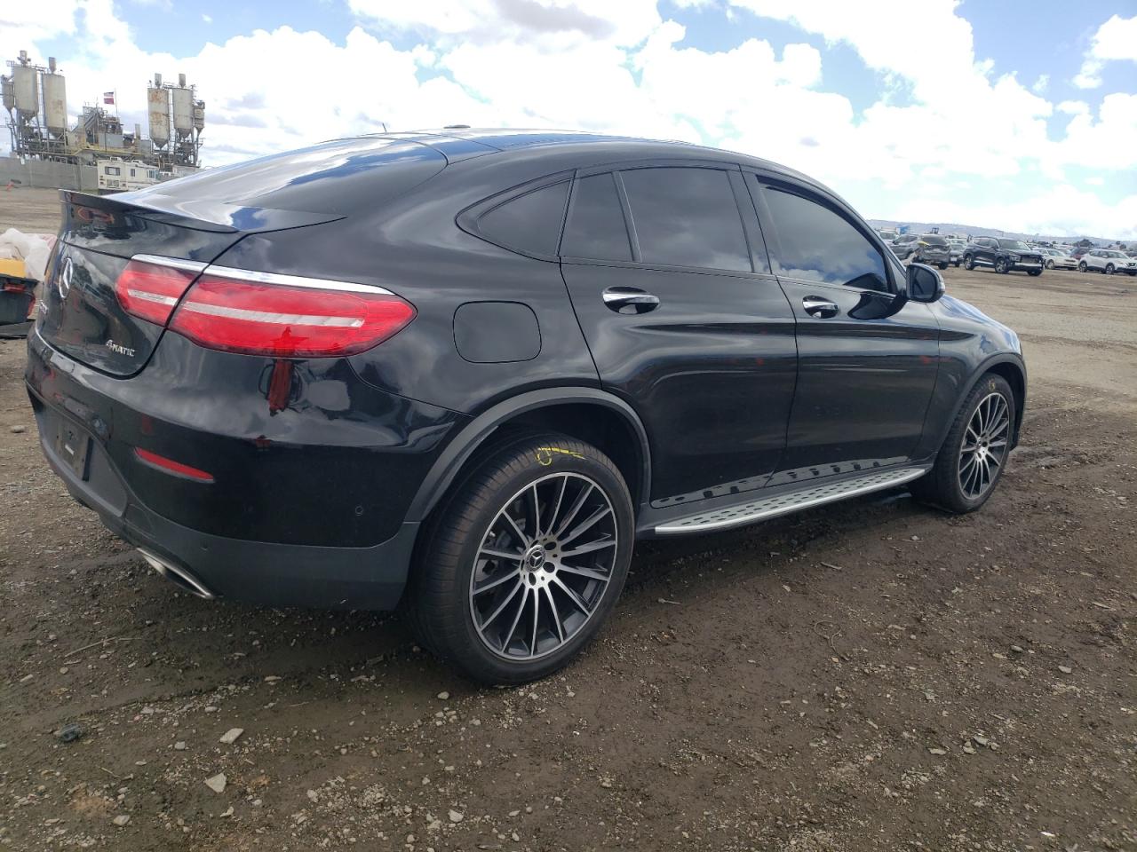 WDC0J4KB5KF615172 2019 Mercedes-Benz Glc Coupe 300 4Matic