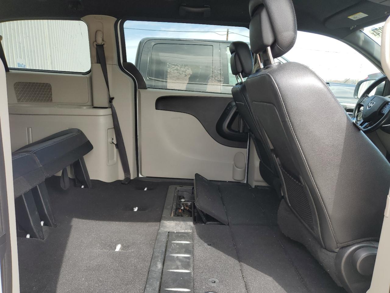 2020 Dodge Grand Caravan Sxt vin: 2C4RDGCG9LR207798