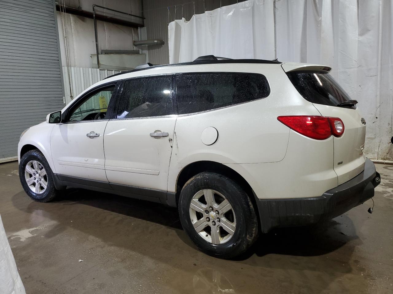 1GNKVGED7CJ409990 2012 Chevrolet Traverse Lt