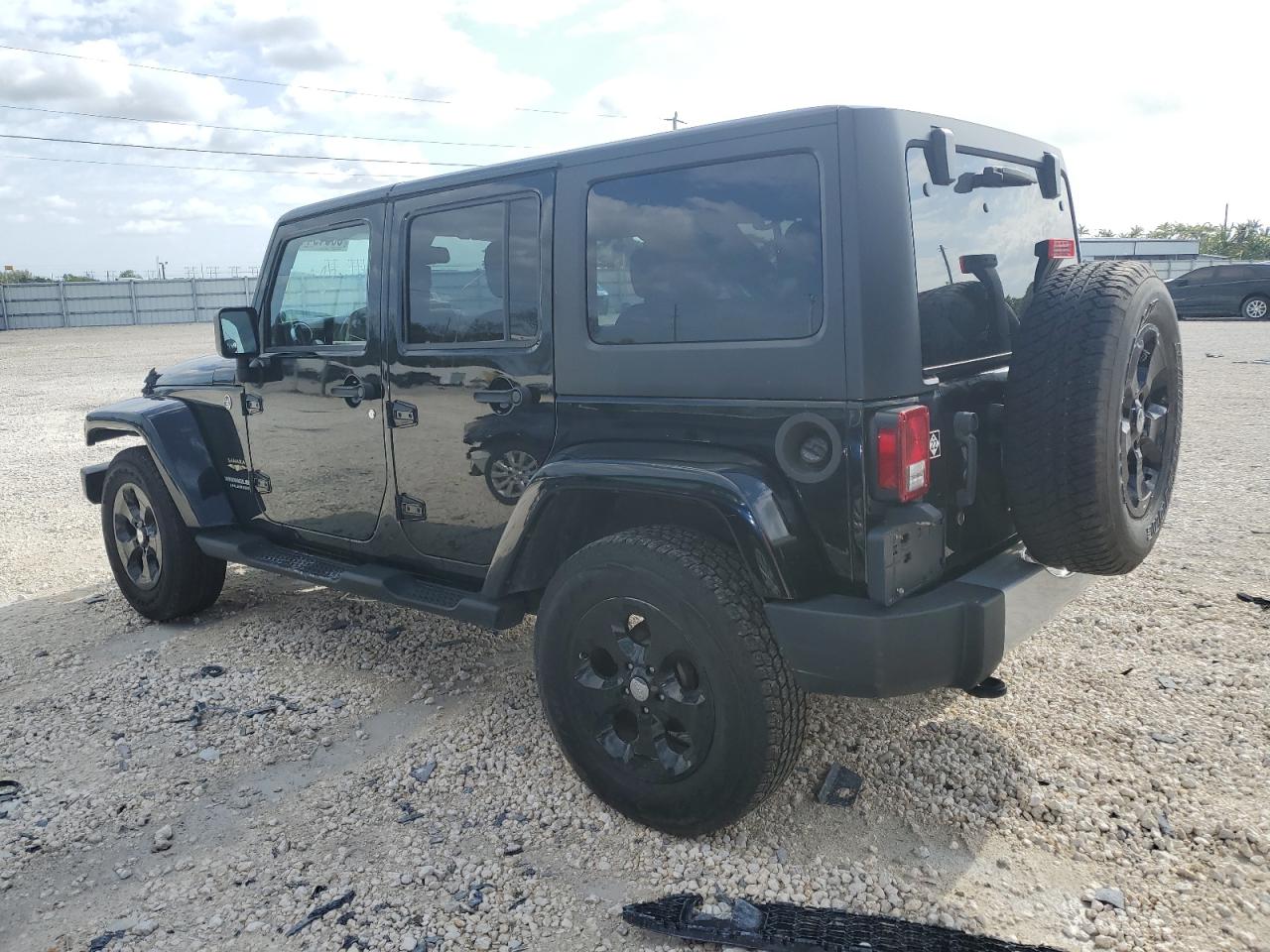 1C4BJWEG5DL643799 2013 Jeep Wrangler Unlimited Sahara