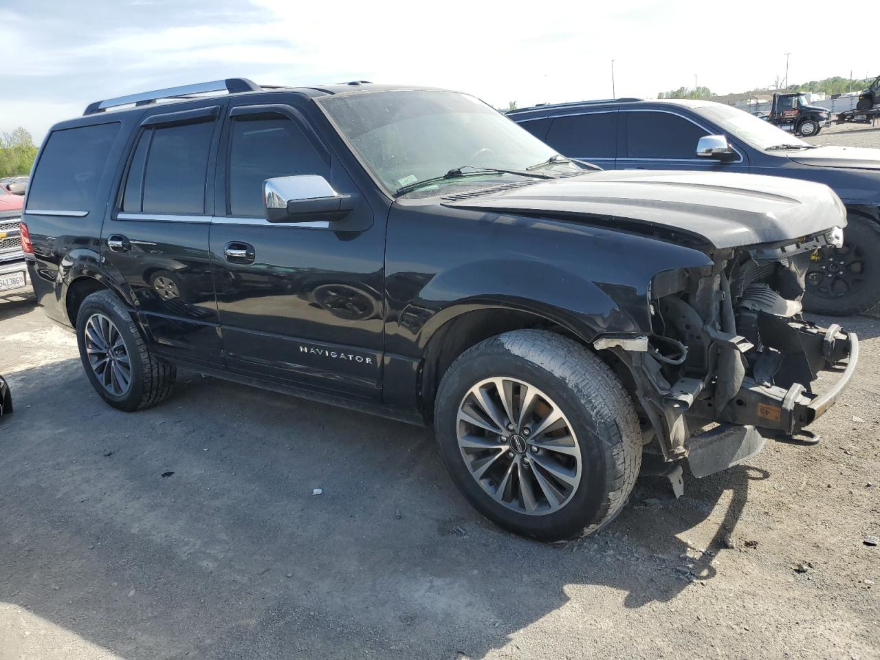 5LMJJ2HT8FEJ01352 2015 Lincoln Navigator