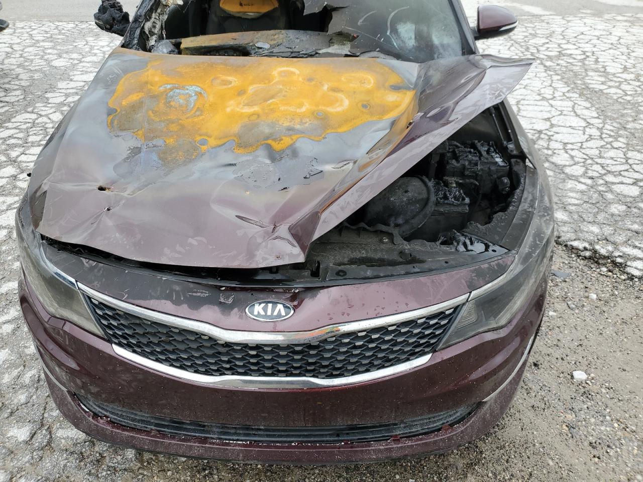 5XXGT4L30HG155662 2017 Kia Optima Lx
