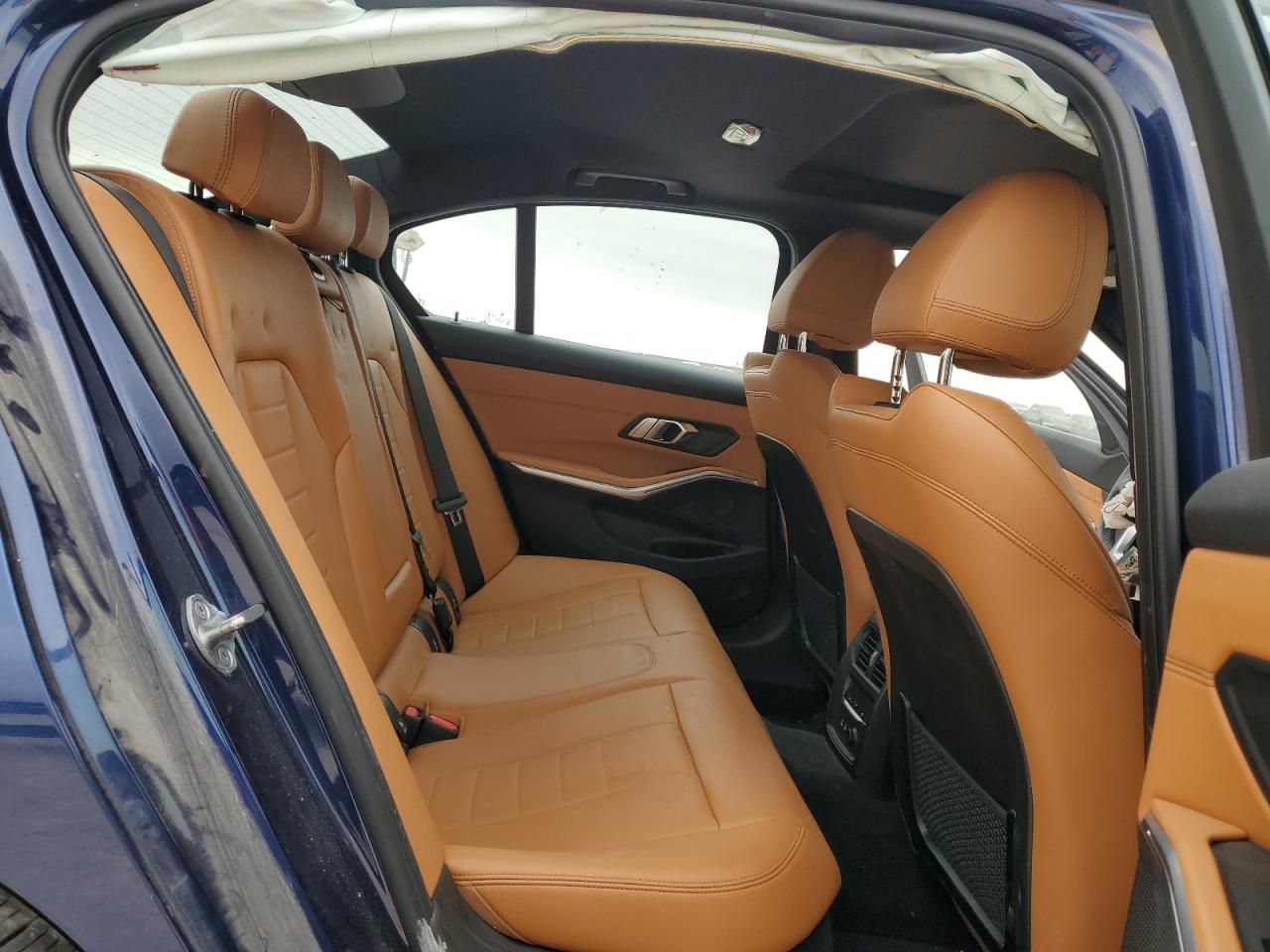 WBA5R7C54KFH25144 2019 BMW 330Xi