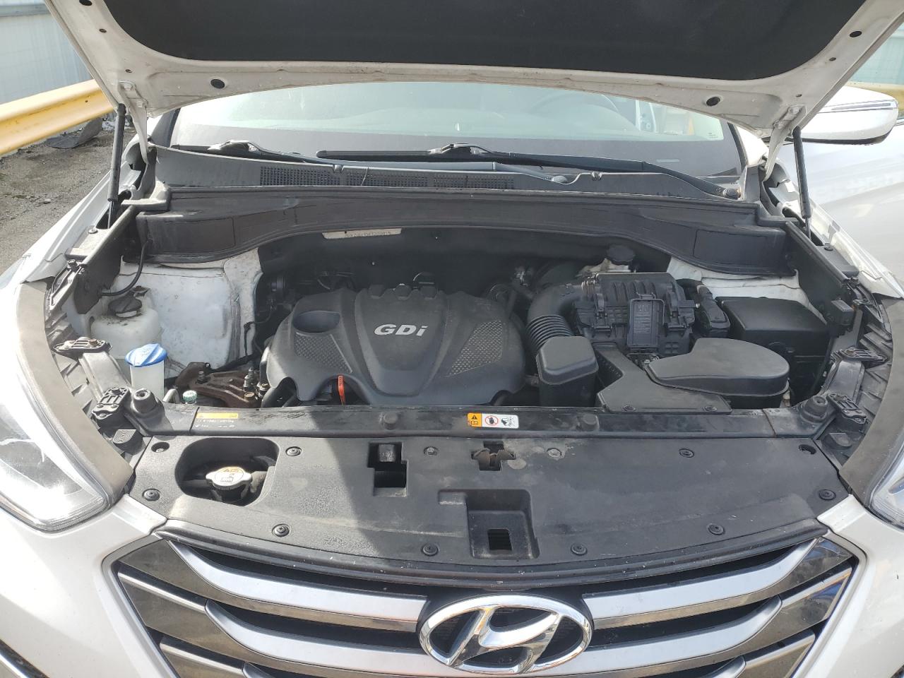 2015 Hyundai Santa Fe Sport vin: 5XYZUDLBXFG258819