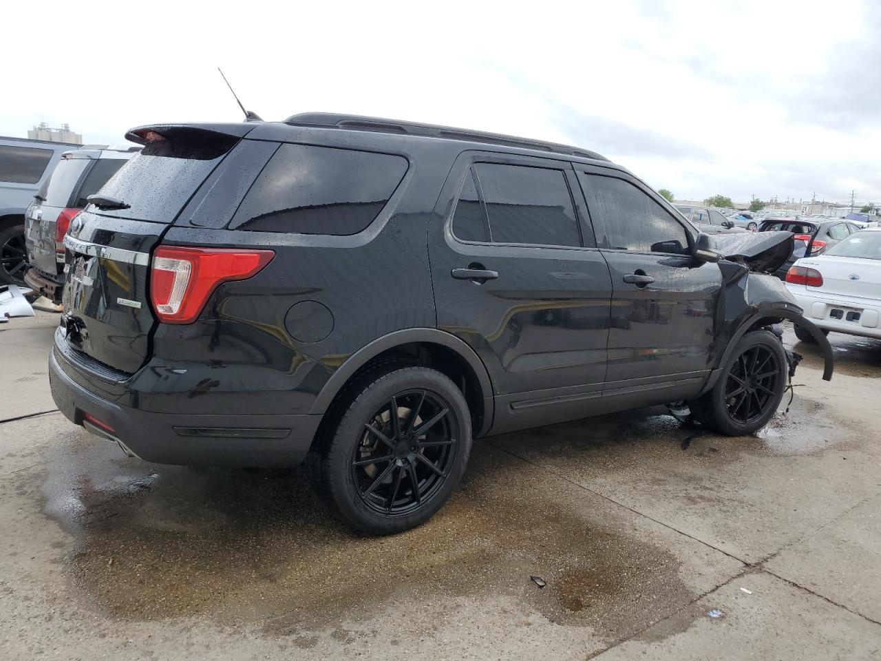 2018 Ford Explorer Limited vin: 1FM5K7FHXJGC94274