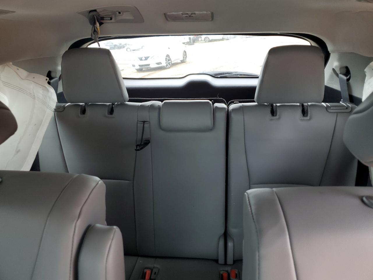 5TDGZRAH9MS535151 2021 Toyota Highlander Xle