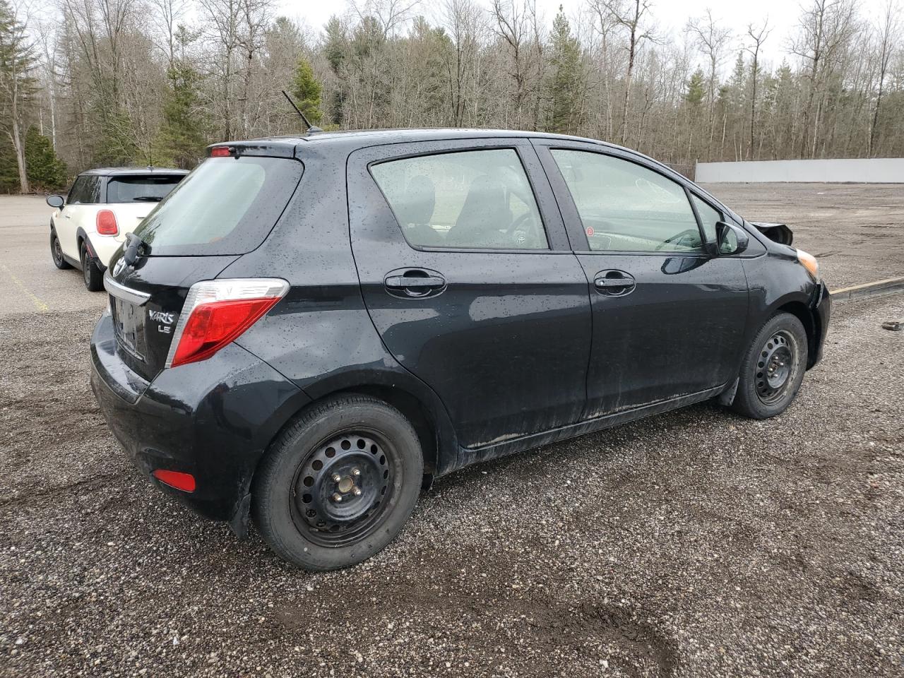 JTDKTUD37DD564786 2013 Toyota Yaris