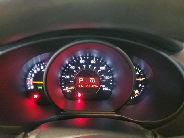 2016 KIA SOUL + - KNDJP3A54G7370638