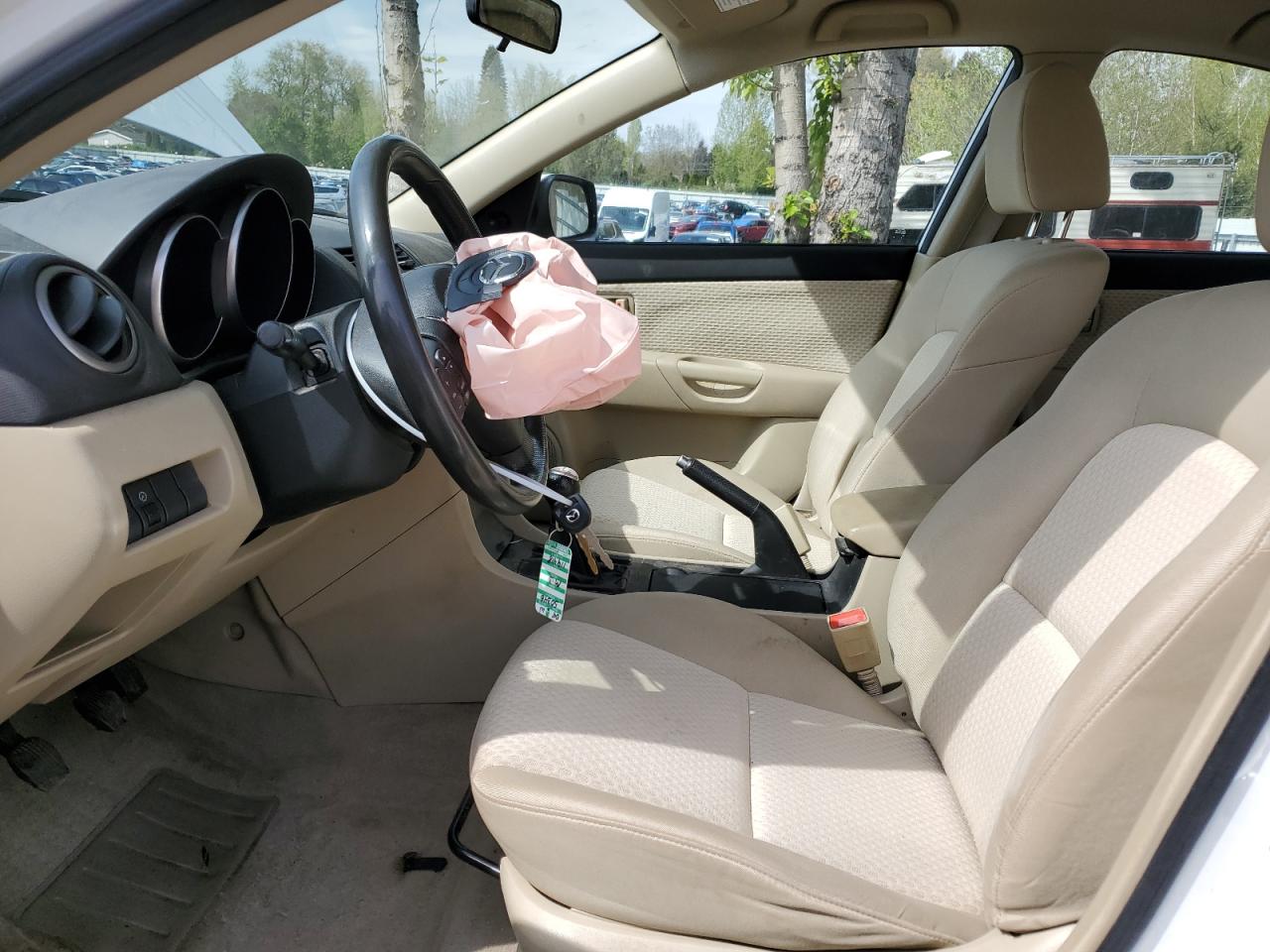 JM1BK12F041119418 2004 Mazda 3 I