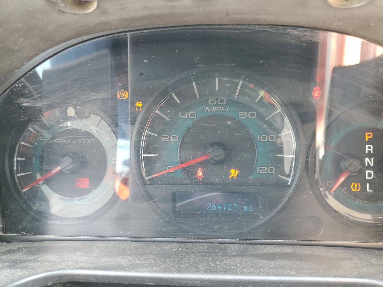 3FAHP0HA2AR147343 2010 Ford Fusion Se