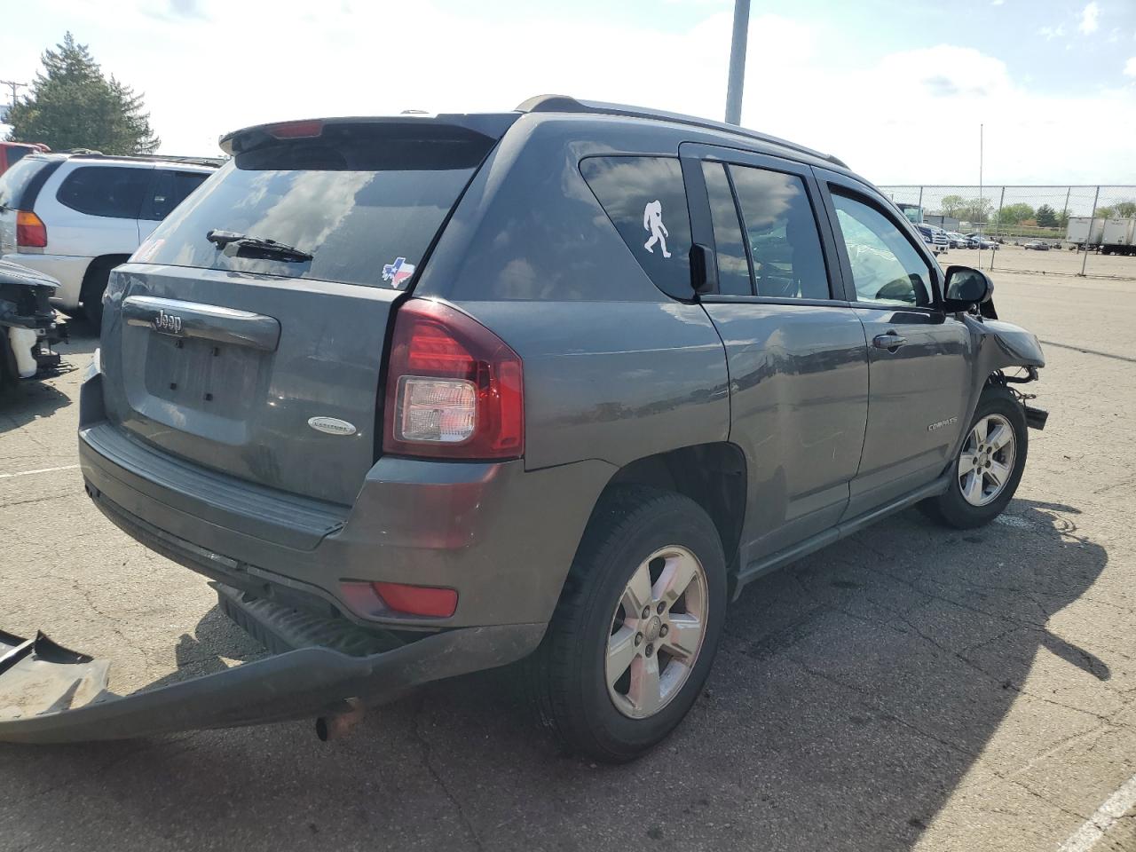 1C4NJCEA2HD206916 2017 Jeep Compass Latitude