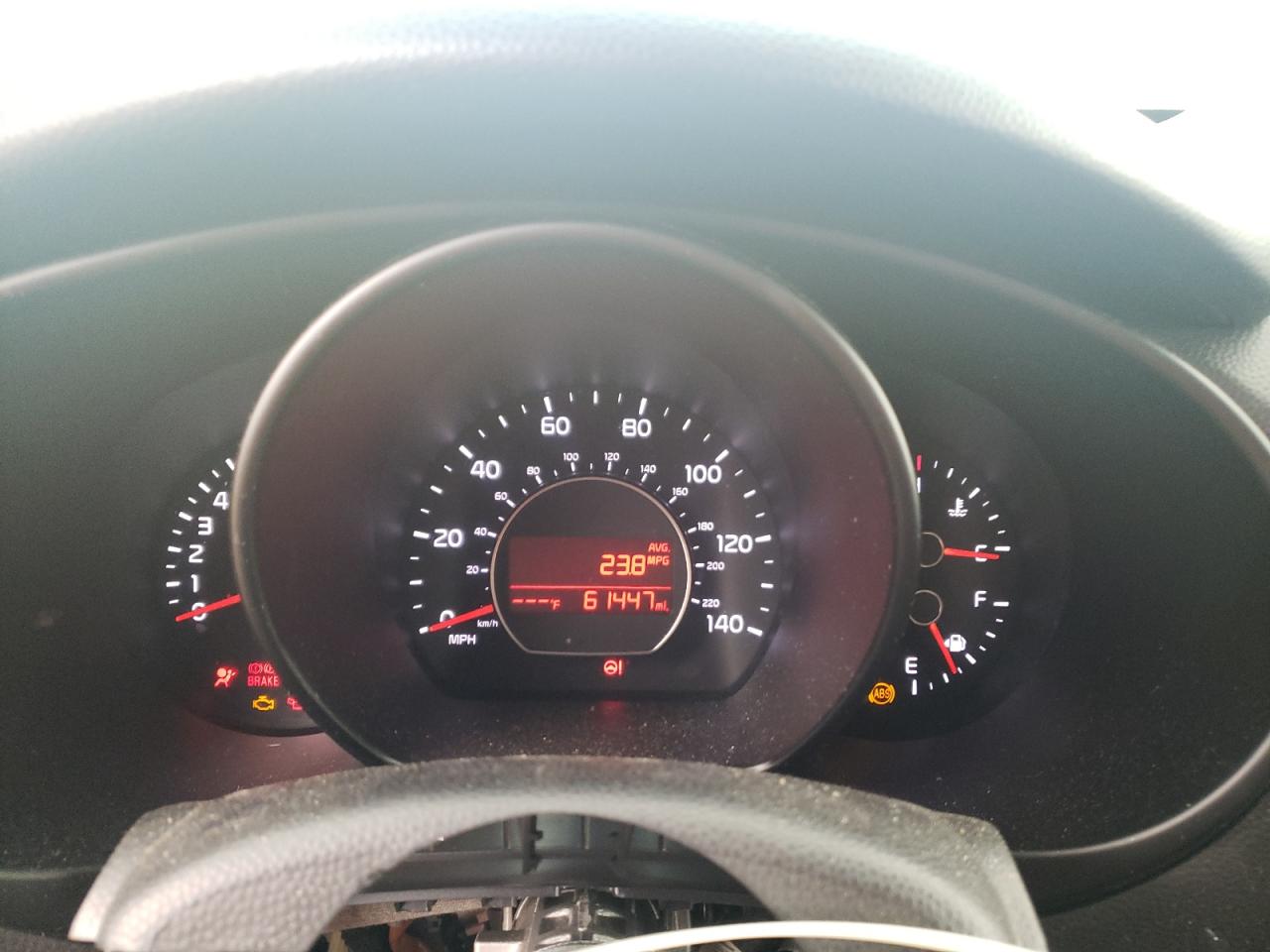 KNDJP3A50K7661825 2019 Kia Soul +