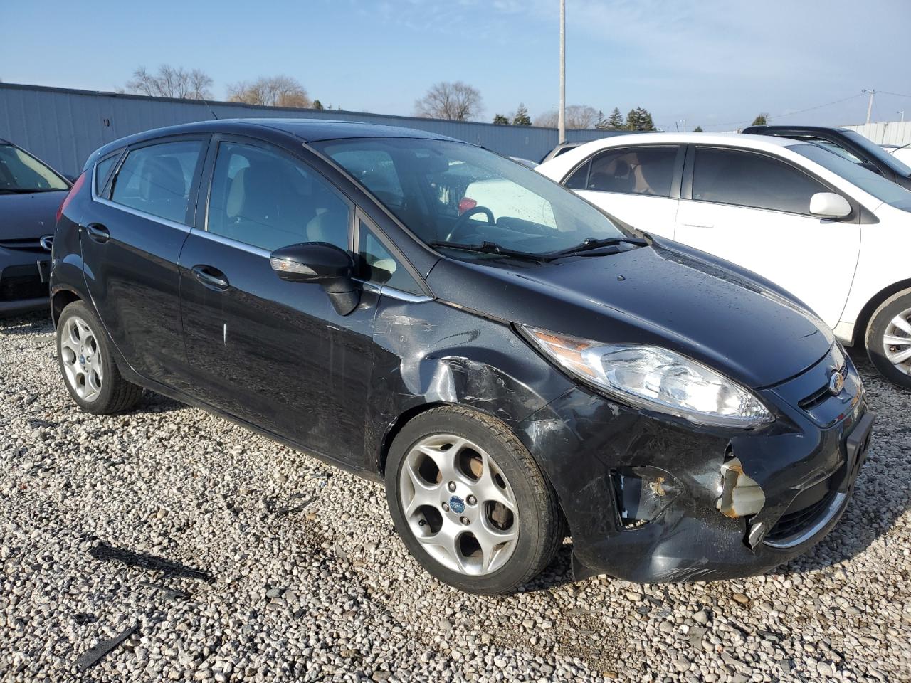 3FADP4FJ0BM189498 2011 Ford Fiesta Ses